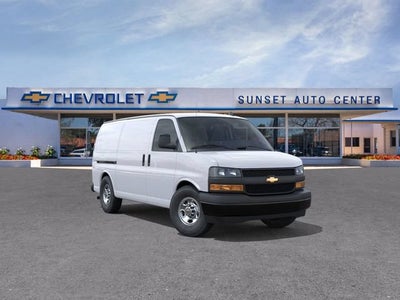 2025 Chevrolet Express Cargo WT