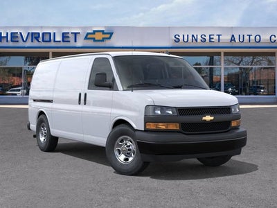 2025 Chevrolet Express Cargo WT