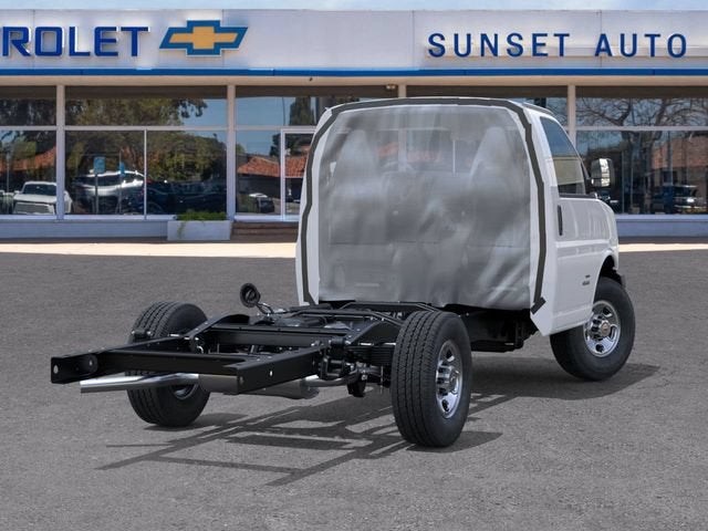 2026 Chevrolet Express Cutaway 3500 1WT