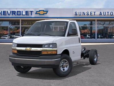 2026 Chevrolet Express Cutaway 3500 1WT