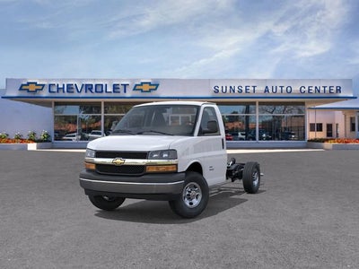 2026 Chevrolet Express Cutaway 3500 1WT