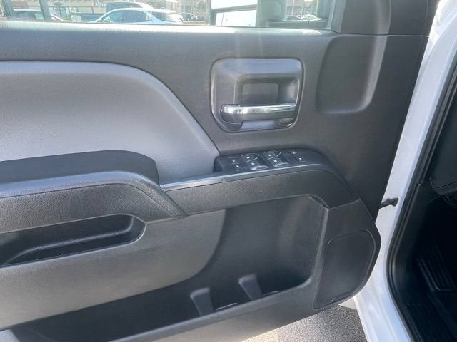 2022 Chevrolet Silverado 5500 HD Work Truck