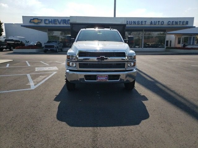 2023 Chevrolet Silverado 5500 HD Work Truck