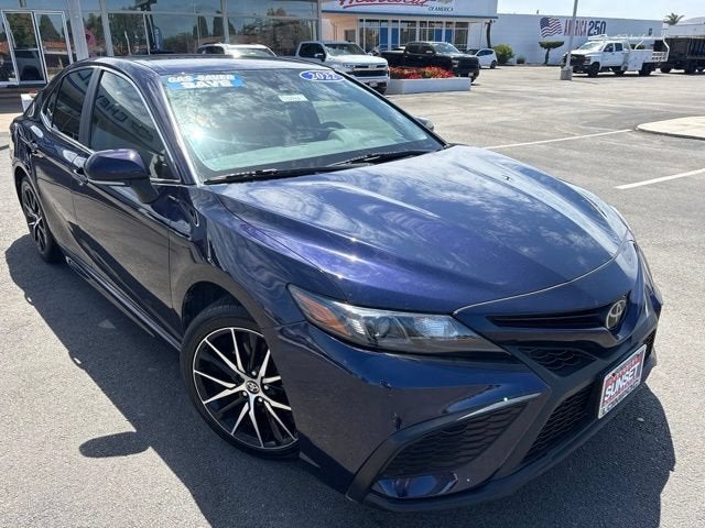2022 Toyota Camry SE